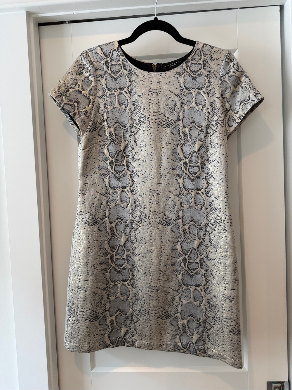Sanctuary Neutral Snake-Print Short Sleeve Shift Dress